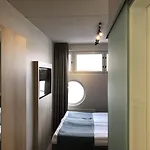 فندق Pilot Airport 3*