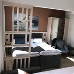 Hotel Pilot Airport 3*