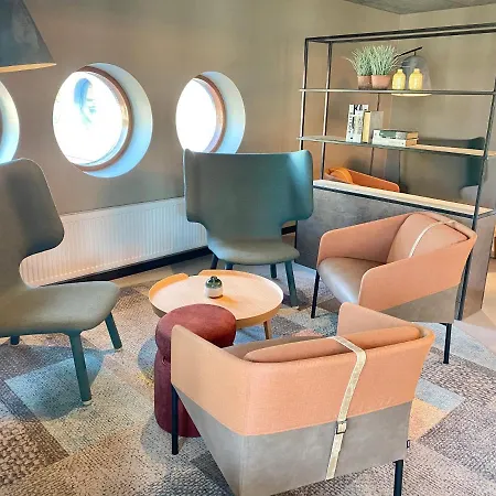 Pilot Express Airport 3*