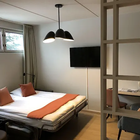 Pilot Airport Отель 3*