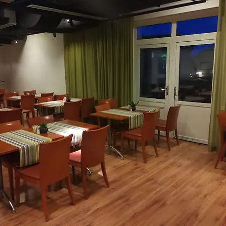Отель Pilot Express Airport 3*