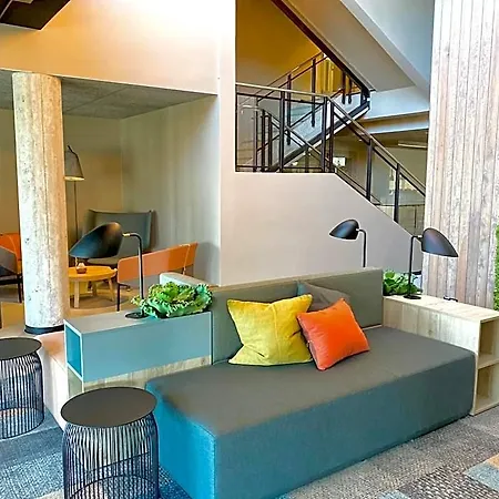 فندق Pilot Airport 3*