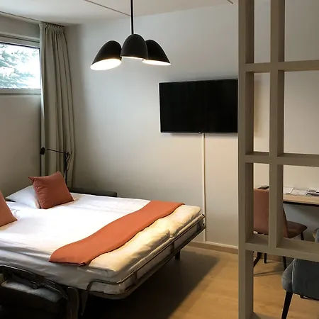 Pilot Airport Отель