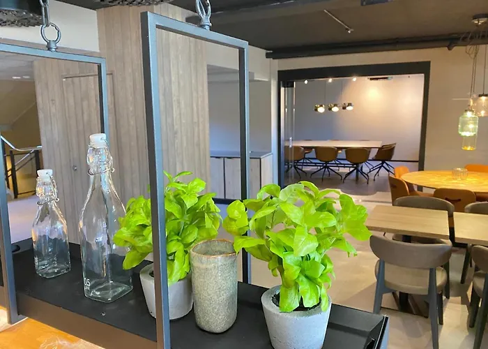 Pilot Airport Отель 3*