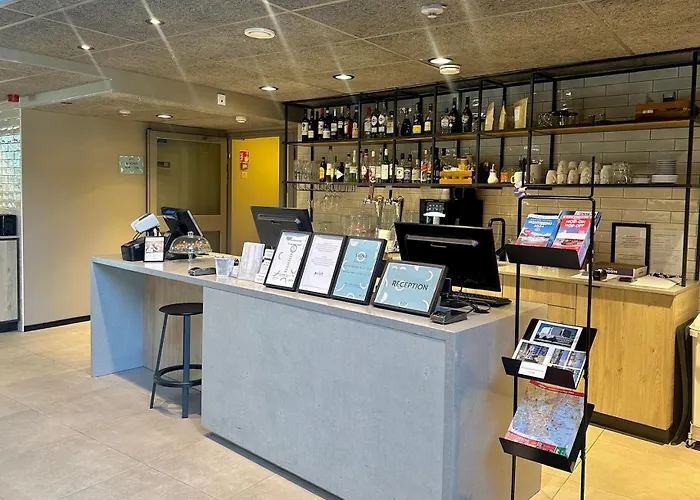 Hotel Pilot Airport 3*