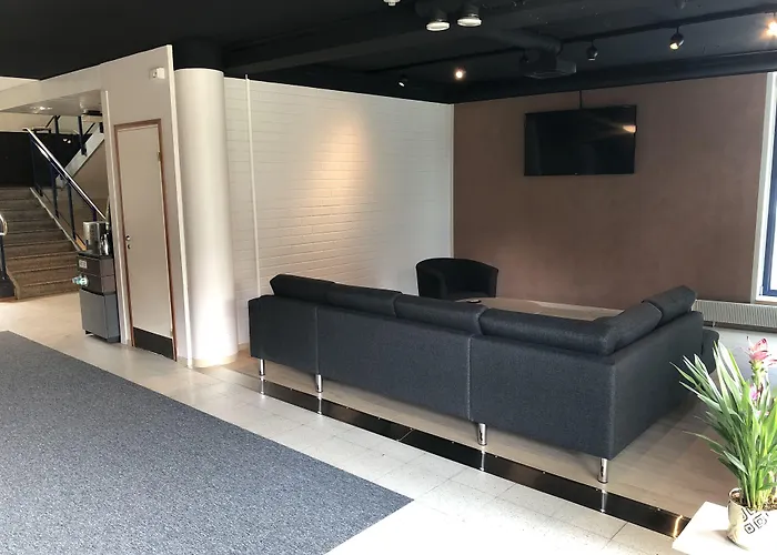 Hotel Pilot Airport 3*