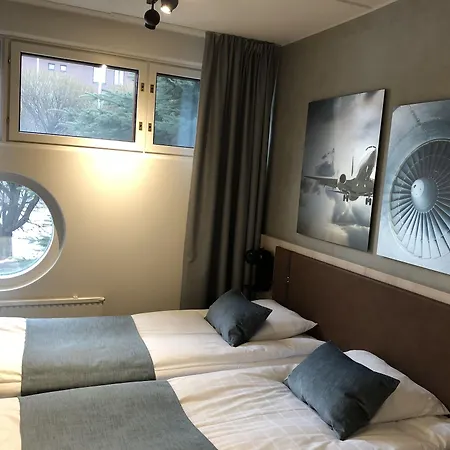 Hotel Pilot Airport