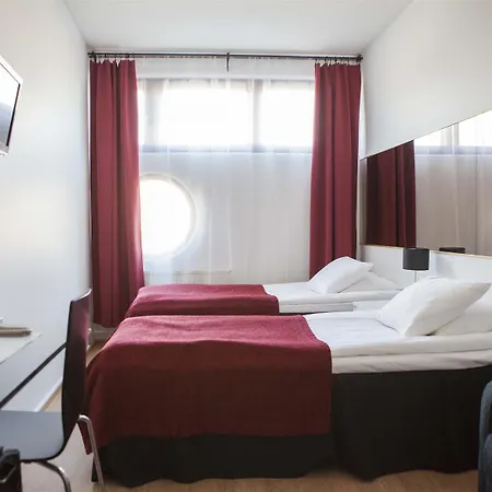 Pilot Airport Hotel