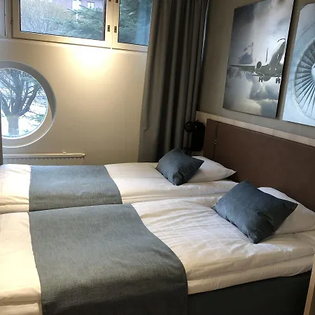 Hotel Pilot Airport