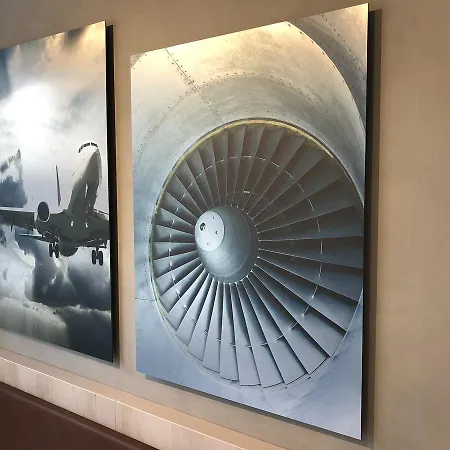 Pilot Airport 3*